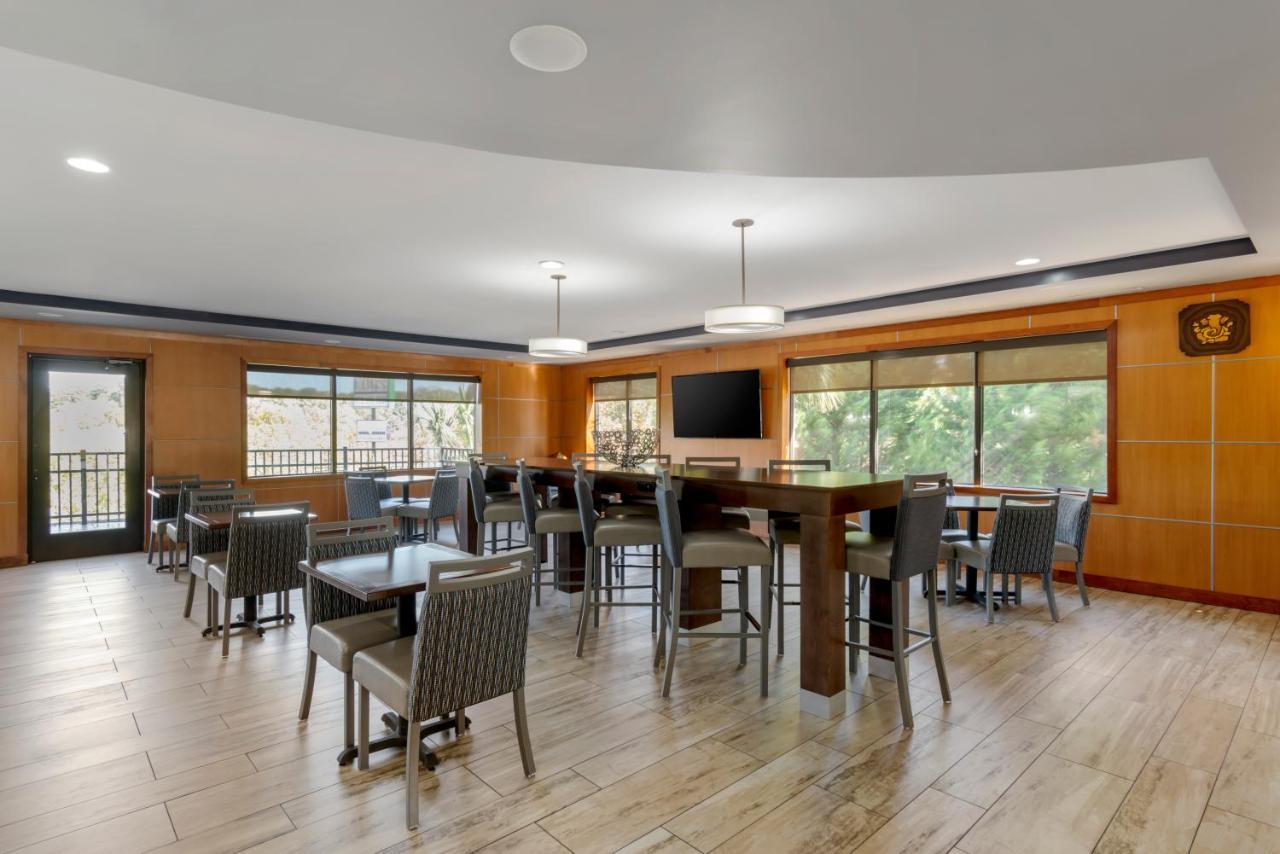 Comfort Suites Stockbridge Atlanta South Экстерьер фото