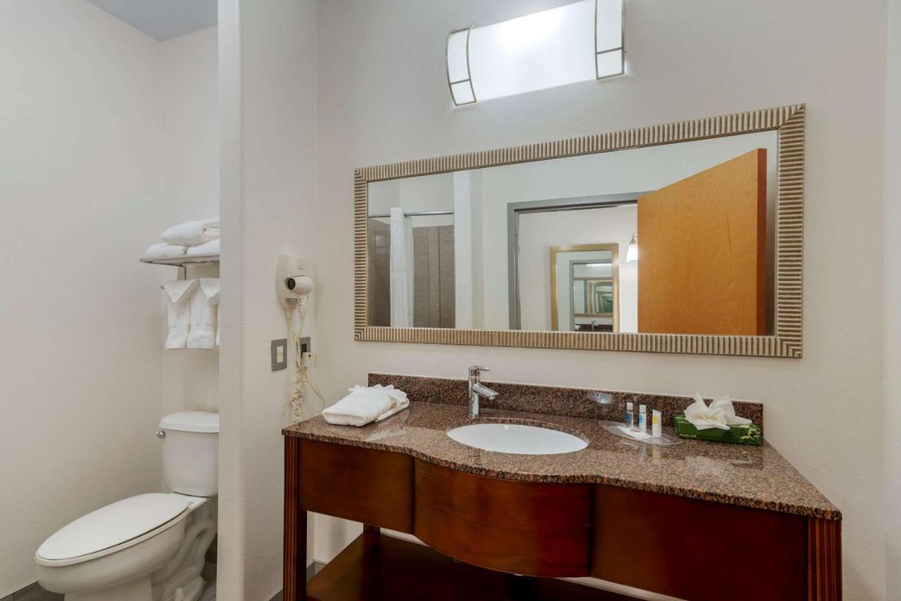 Comfort Suites Stockbridge Atlanta South Экстерьер фото