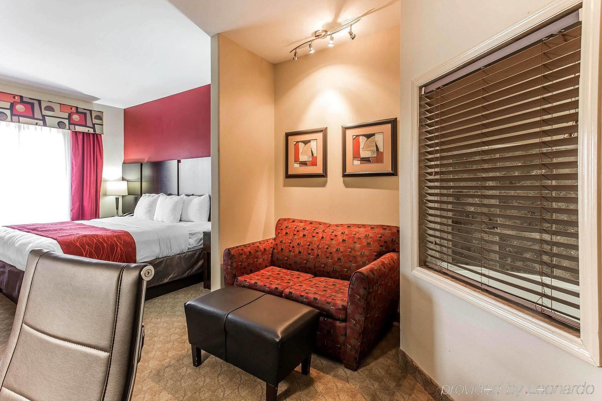 Comfort Suites Stockbridge Atlanta South Экстерьер фото